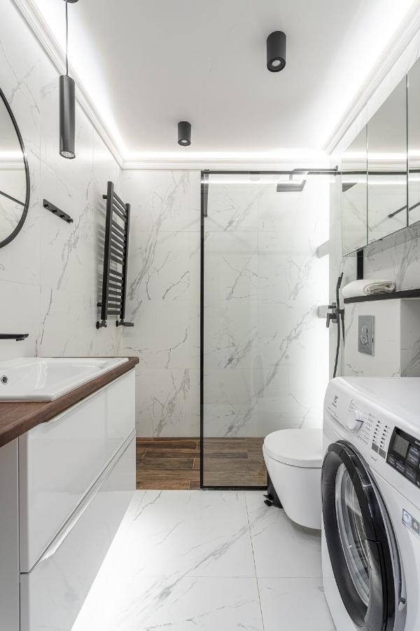 Apartament Rentplanet - Apartament Komuny Paryskiej